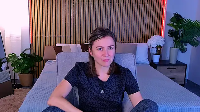 EmeraldGlow Live XXX Chat