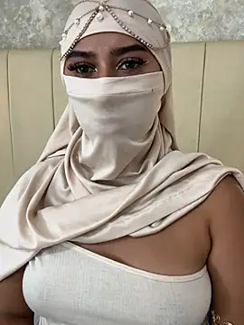 Daksha_a লাইভ XXX চ্যাট