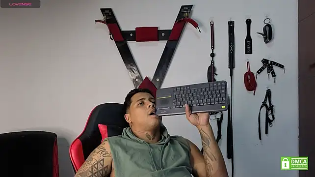 Chat XXX ao vivo de EliteBoysLive