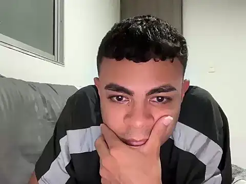 צ'אט XXX בשידור חי של freyva