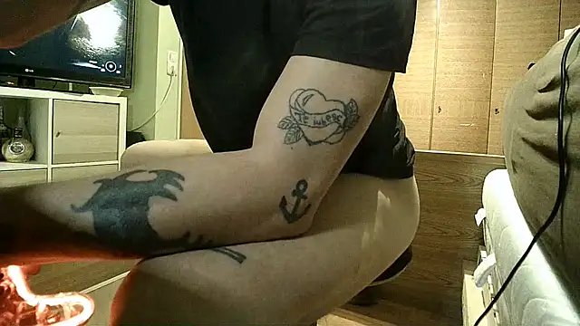 Show modela NiceHunter89 na web-kameri