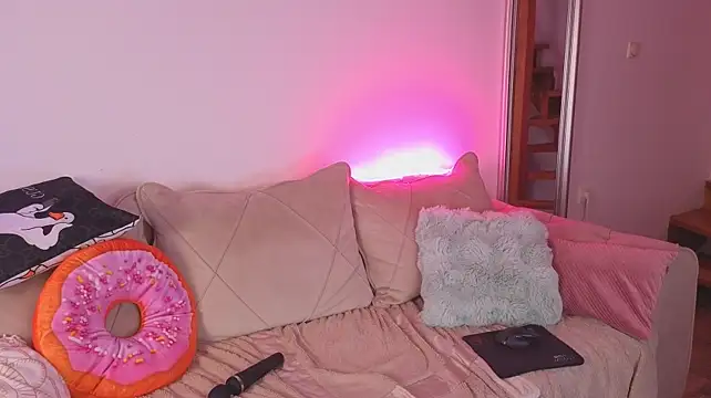 CarrieBradshaww Live XXX-Chat
