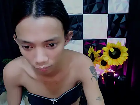 XwildCUcumberXn Live XXX chat