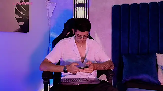 Ostin_Colt Chat XXX live