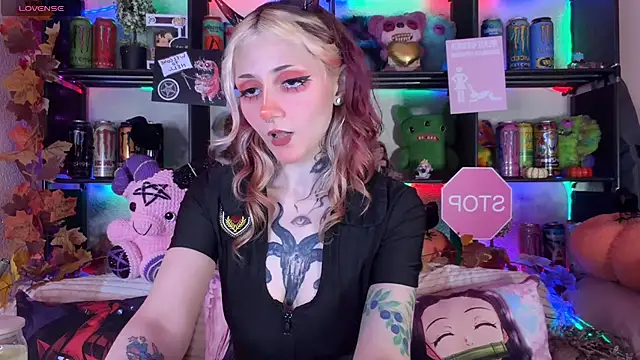 צ'אט XXX בשידור חי של _Devill_Baby