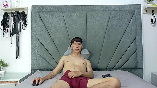Sammy_OS élő XXX-chatje