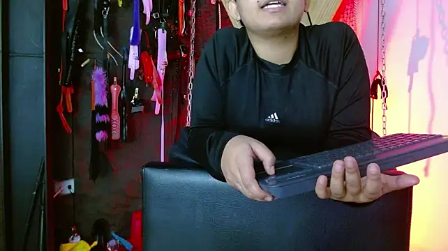 Czat XXX na żywo – MasterKisame_Bdsm