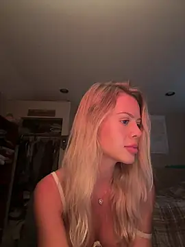 peachyblondie's Live XXX Chat
