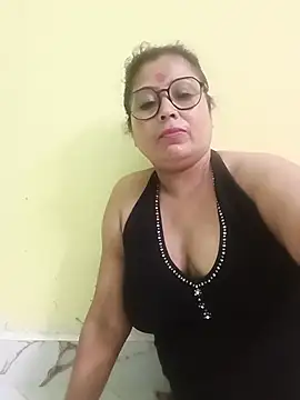 Horny_boudi321 Adlı Modelin Canlı XXX Sohbeti