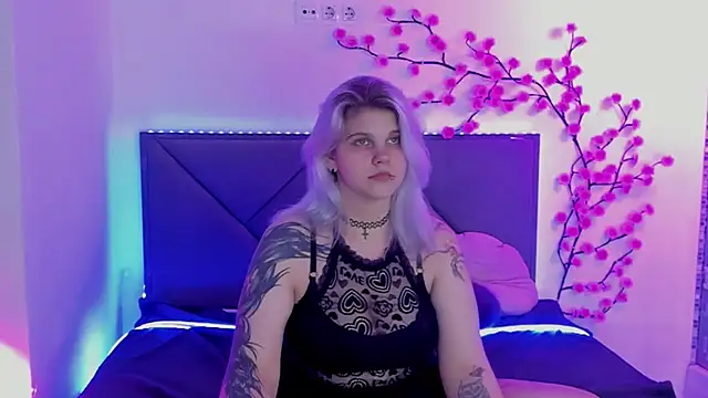 JoannLowe 라이브 XXX 채팅