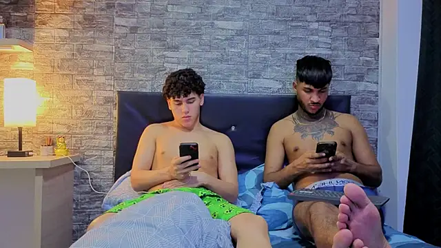 Show de TheimperialBoys77 na webcam