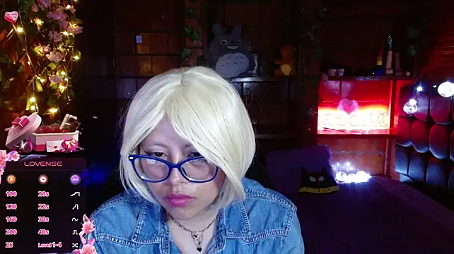 MidoriQuiinn's Live XXX Chat