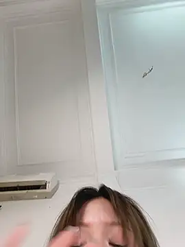 -Bongg- 在線直播表演