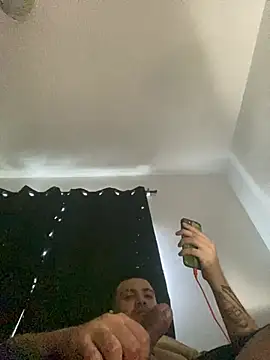 Czat XXX na żywo – GusanoDelicioso