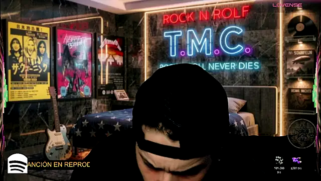 chino_rozn Live XXX chat