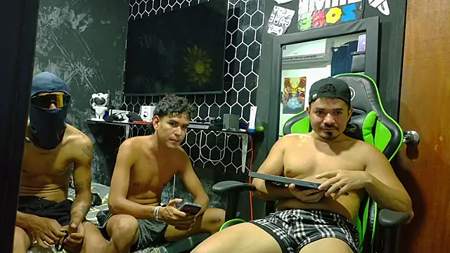 hotboys1924 XXX чат на живо