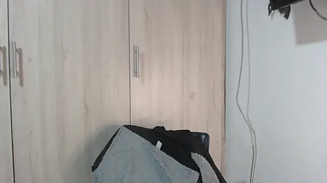 khawit_1 Chat XXX in diretta