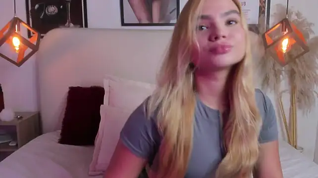 Chatroom XXX en direct de Sofi_glow