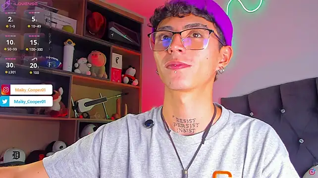 Živý XXX chat Maiky__Cooper01