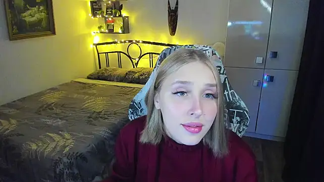 CrazyBitchInLace Live XXX-chat