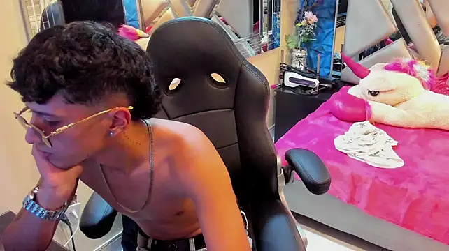 Živý XXX chat Mr_Dylan1
