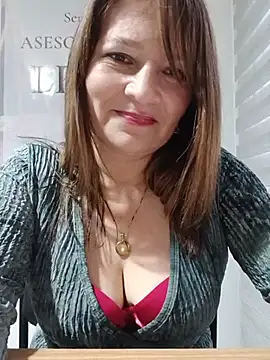 KAREN--03 Live XXX Chat