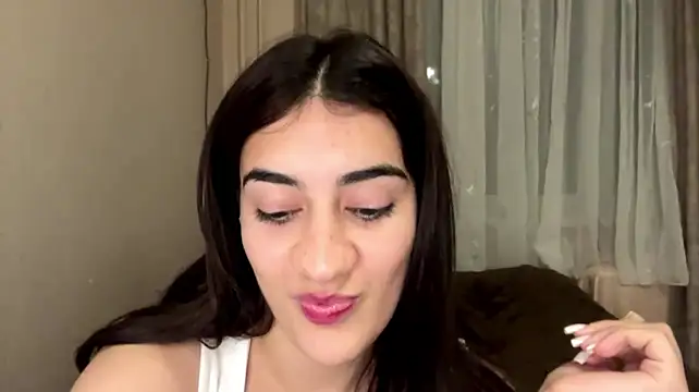 Ledi_Asthik's Live XXX Chat