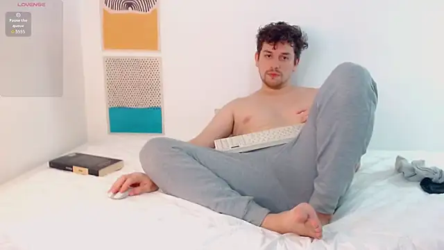 Luc_7n Live XXX chat