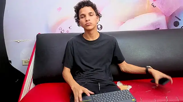 Lewis_Rice_'s Live XXX Chat