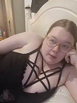 แชท XXX สดของ Sexycurvyemilyy