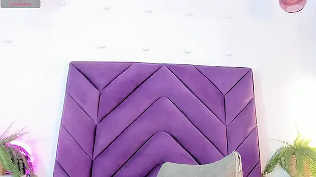 IvyJoness Live XXX-chat