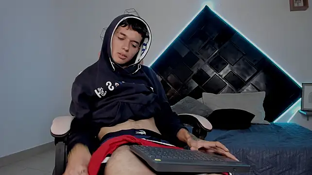 Chat +18 de Rick_x_ ao vivo