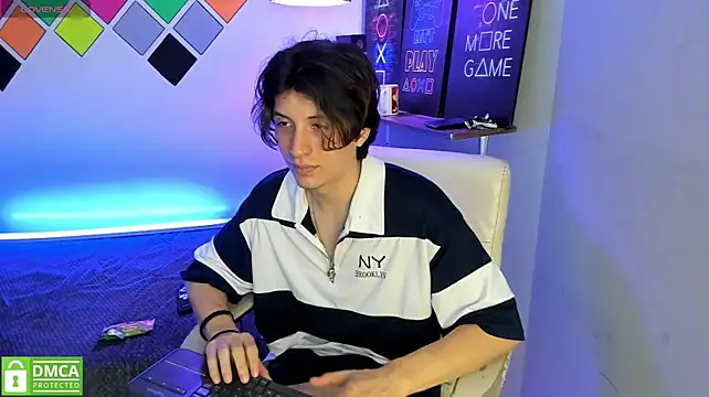 Marcoviolet Chat XXX live