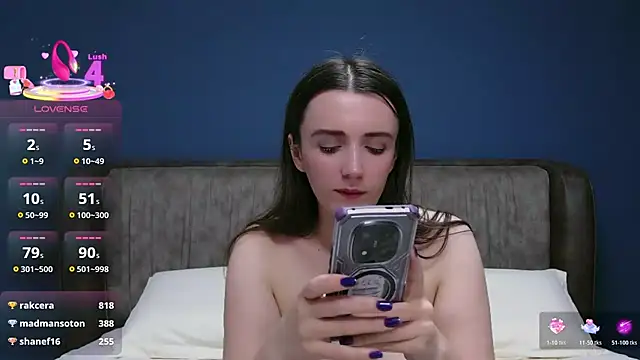 IamMolly: онлайн-секс-чат