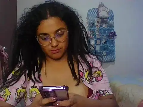 Valerylorens18's Live XXX Chat