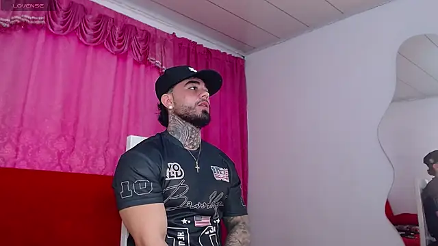 tommyblessd1n Live XXX chat