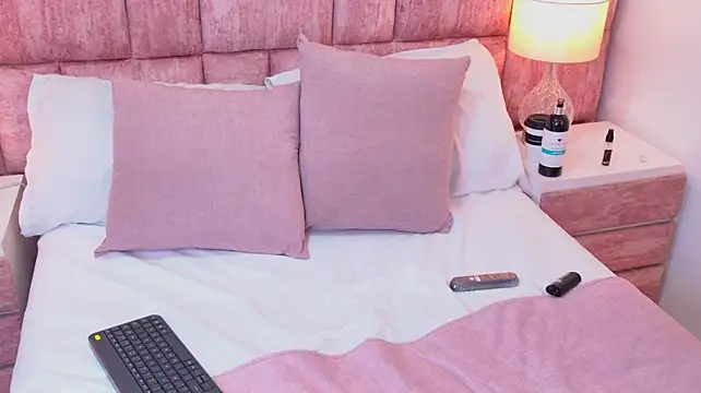 VioletSweetts live XXX chat