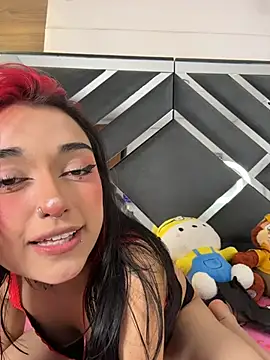 star_xmoonx Adlı Modelin Canlı XXX Sohbeti
