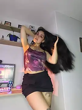 Mazikeen-- Live XXX Chat