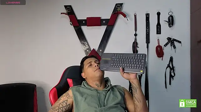 Chat XXX ao vivo de EliteBoysLive