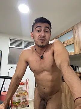 Chris_Clarck's Live XXX Chat