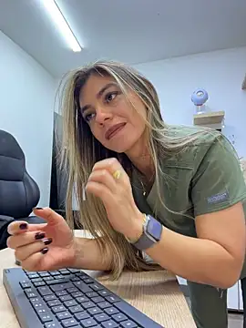 alicee16's Webcam Show