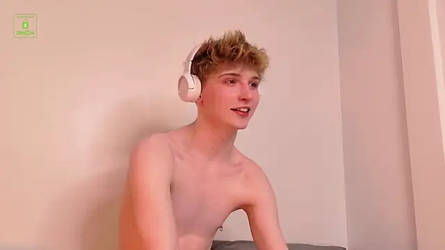 Your_avatar Chat XXX in diretta