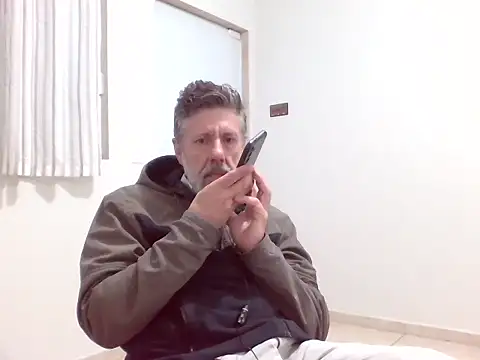 Chat +18 de machoalpha459 ao vivo