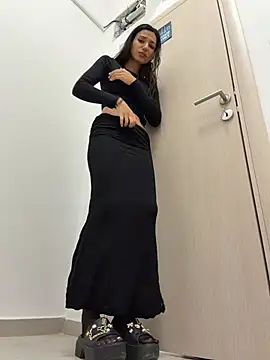 -_MiaQueen_- – webcam-show