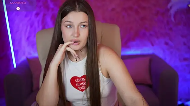 OneLaya Adlı Modelin Canlı XXX Sohbeti