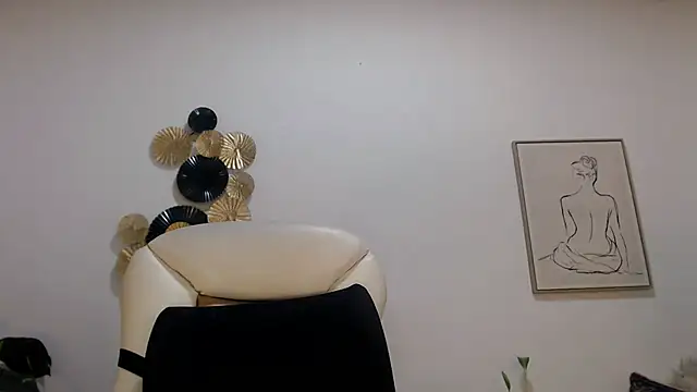 mom_xxx's Live XXX Chat