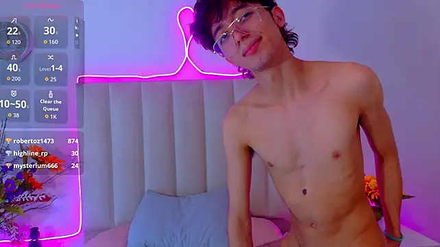 Twink_Sebas7 Chat XXX in diretta