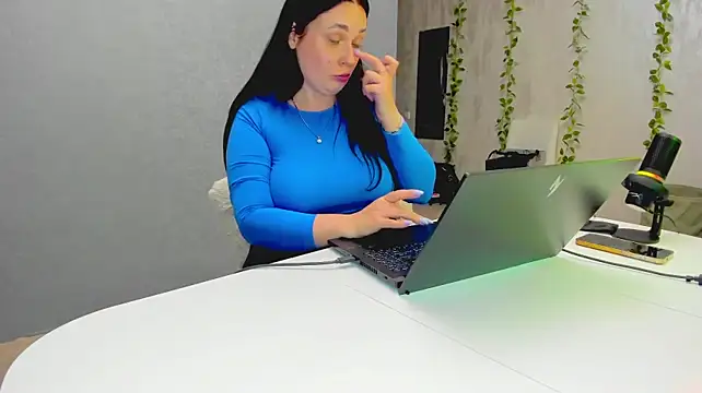 Živý XXX chat Yesss_Lilith