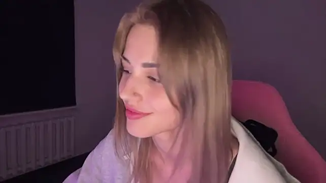 Chat +18 de neweva_ ao vivo